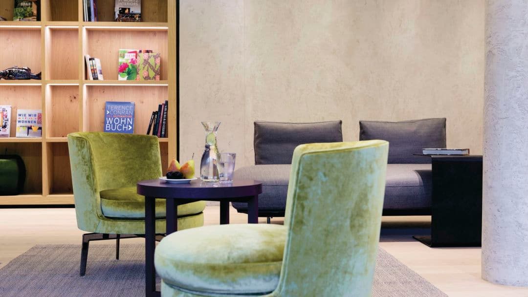 AUS_MAY_001_19WebOriginalCompressed