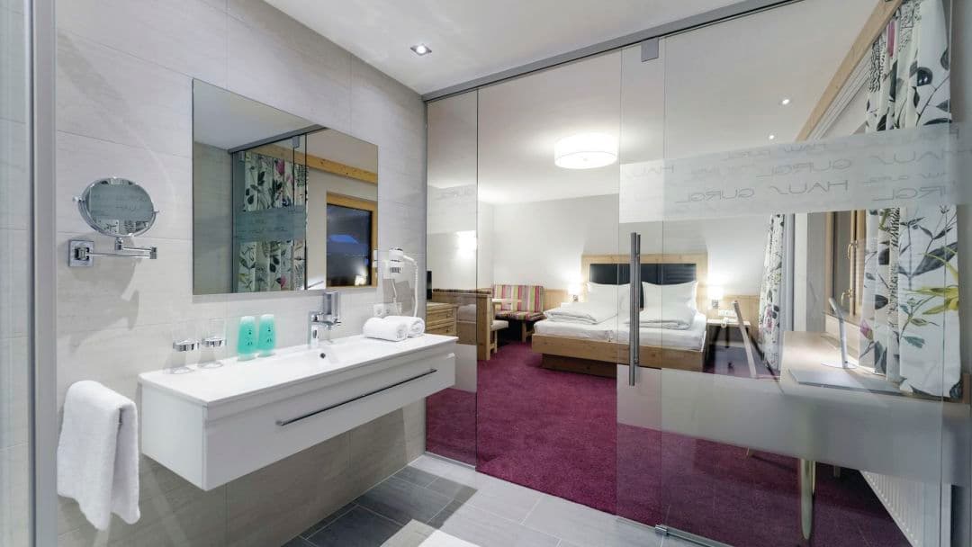 AUS_OBG_021_27WebOriginalCompressed