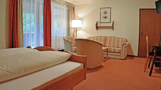 AUS_STA_035_06WebOriginalCompressed