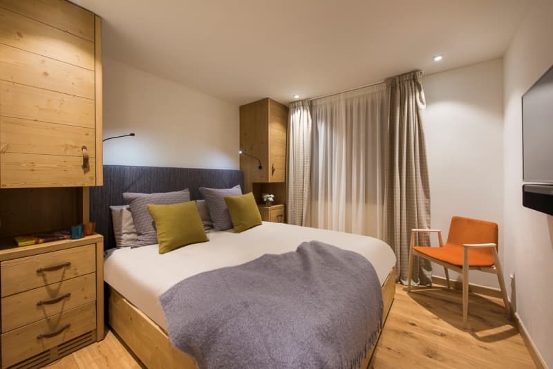 Ski-Armadillo-Chalet-Baryte-Guestroom3