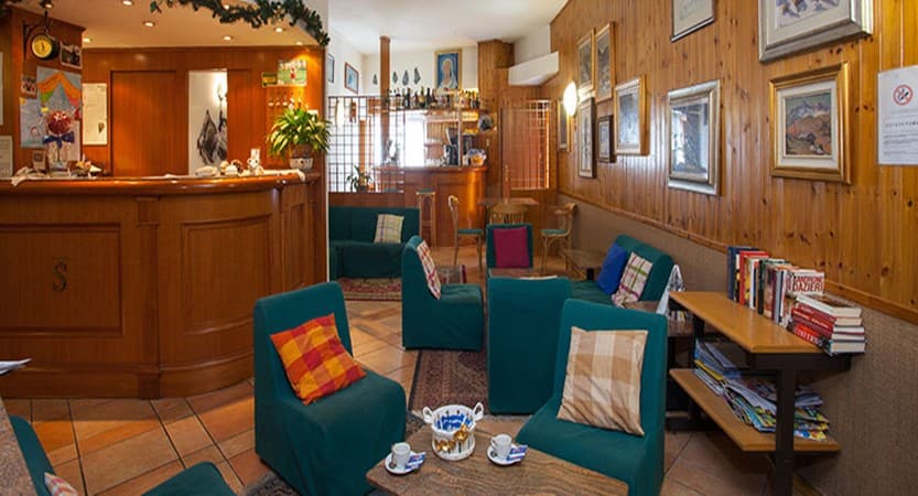 italy_cervinia_hotel-serenella_bar