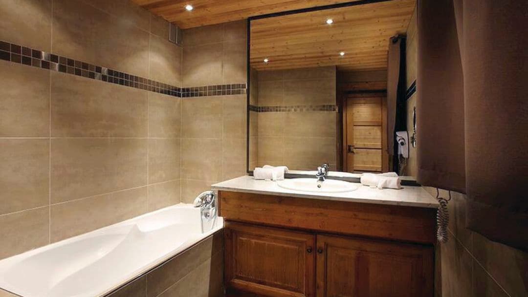 FRA_VAT_034_05WebOriginalCompressed