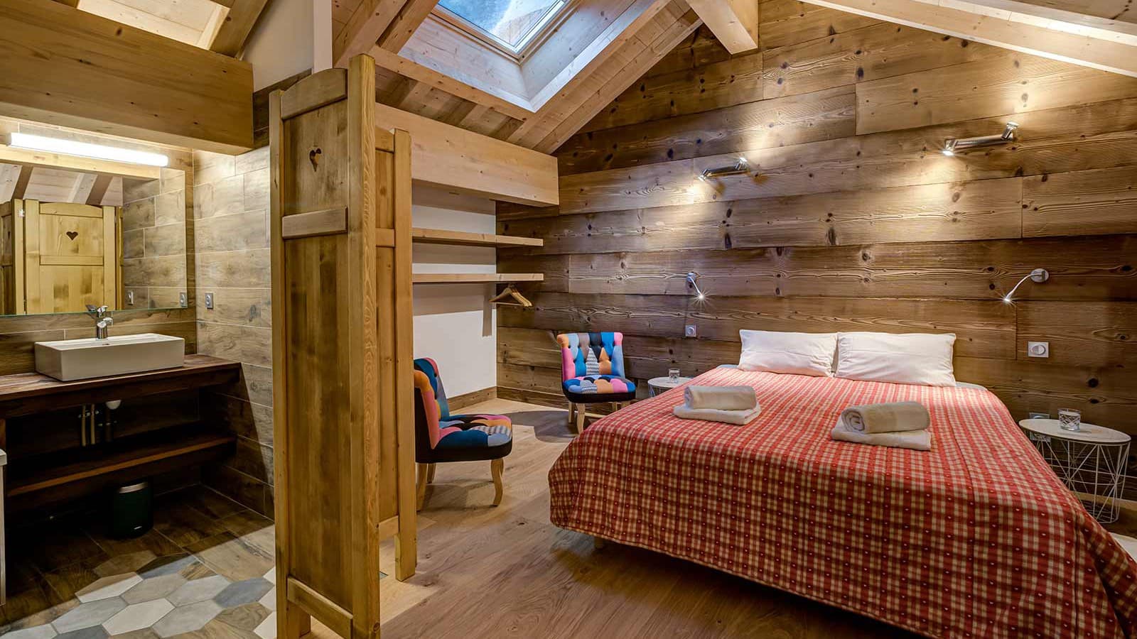 germaine_,_meribel_-_bedrooms_14598