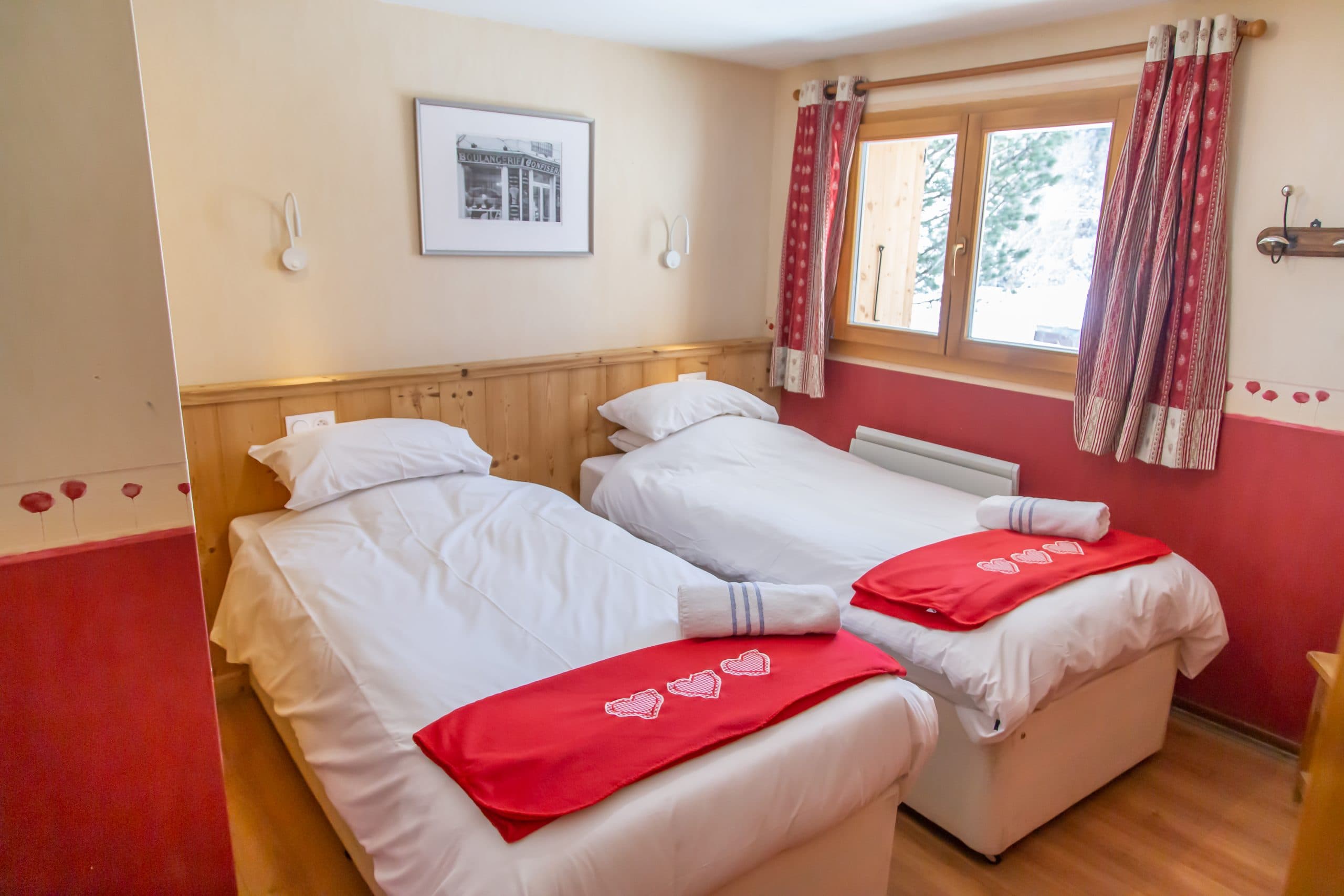 moritz downstairs bed 2