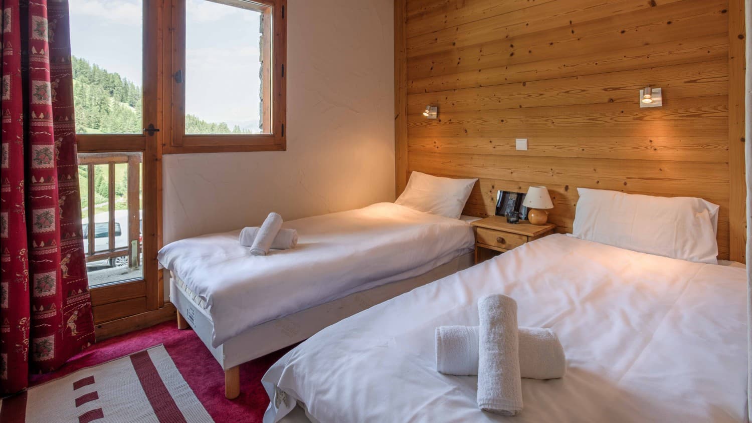 Deneriaz-Bedroom-1500x844