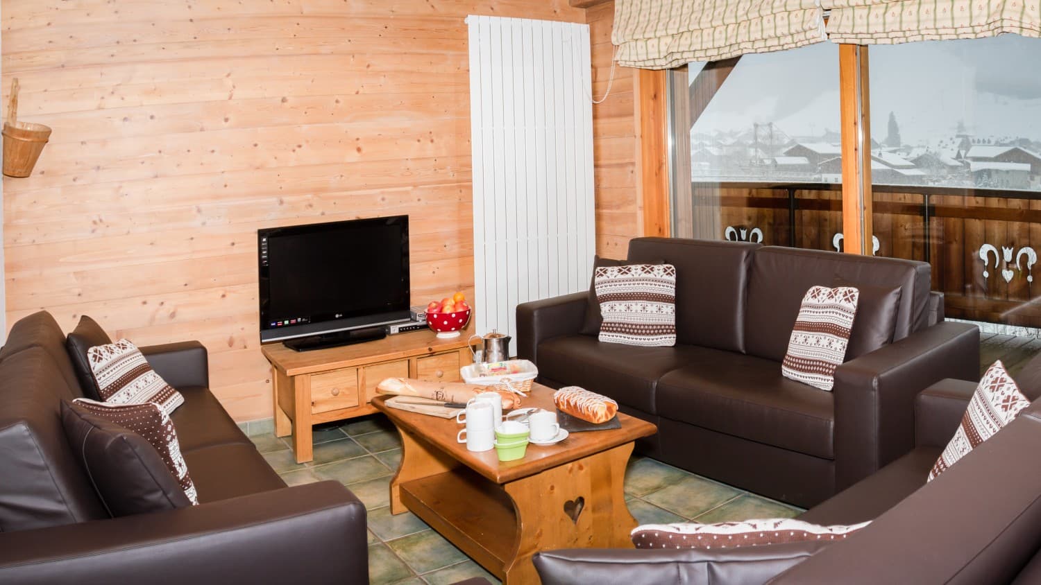 Living_room_2_2-1500x844