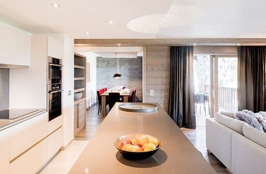 resort_carousel_Mammoth-Lodge-IslandRS