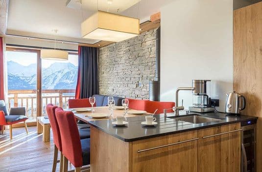 resort_carousel_hotel-alparena-kitchen