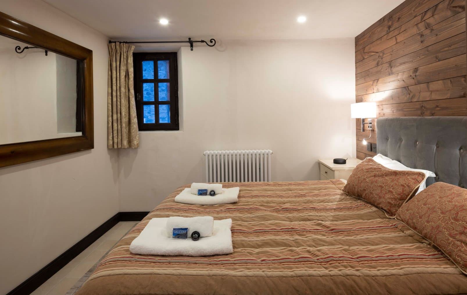 _DSF9782_room_3_resized