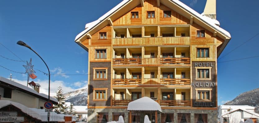 Hotel Holiday Debili