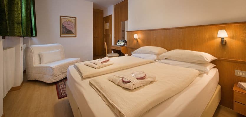 hotel-livigno-comfort-bedroom