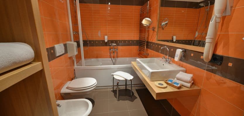hotel-livigno-junior-suite-bathroom