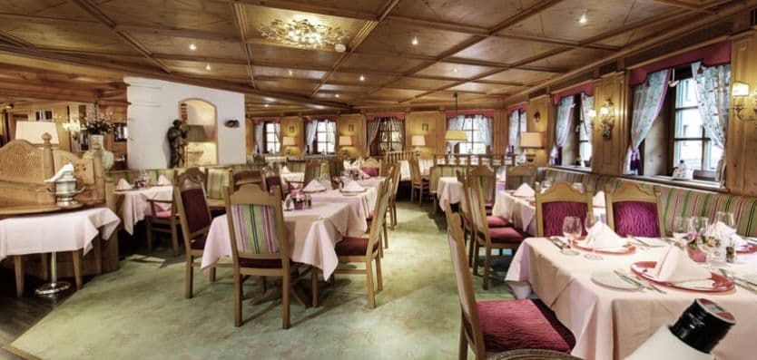 hotel-bauer-saalbach-dining-room