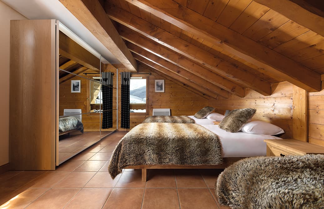 Chalet-Neve-Sapin-bedroom-WEB