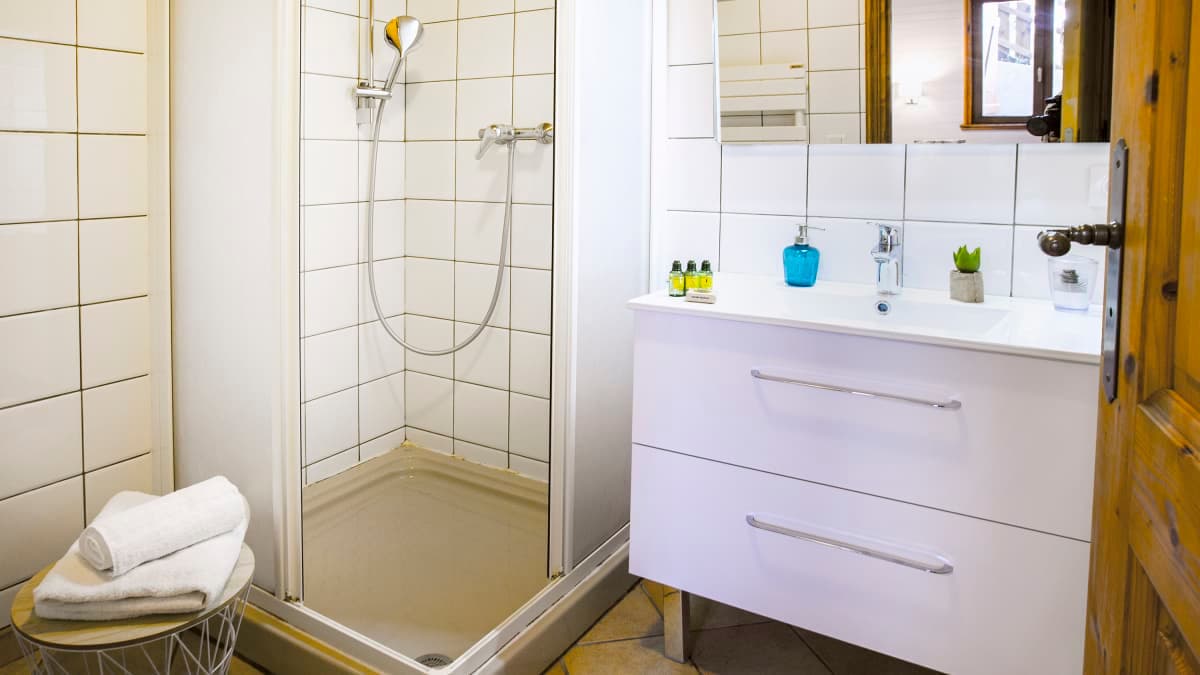 nf3ylfz0vzyuo5f96xap (1)