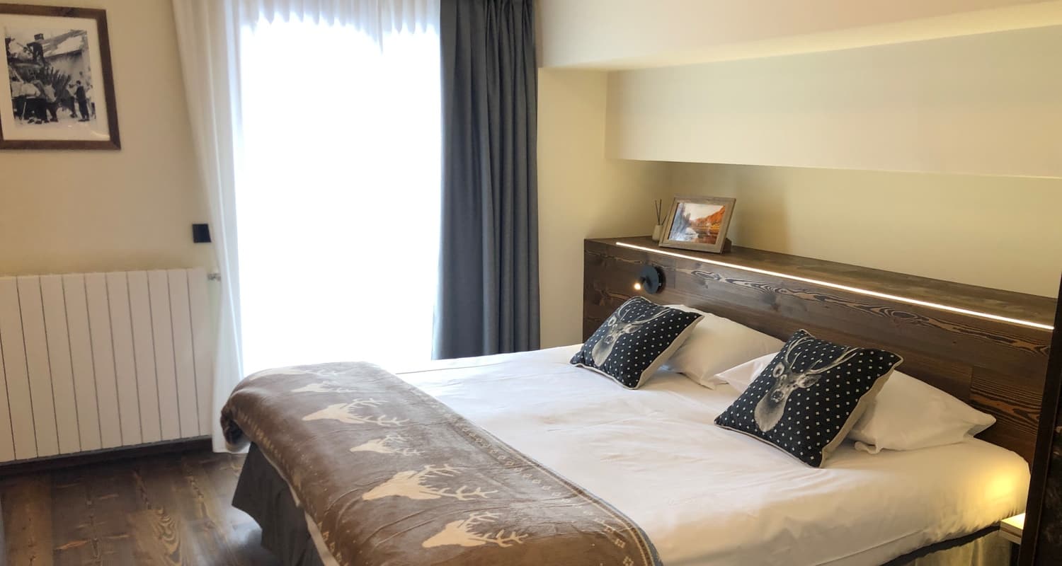 ch-de-champoluc-bedroom