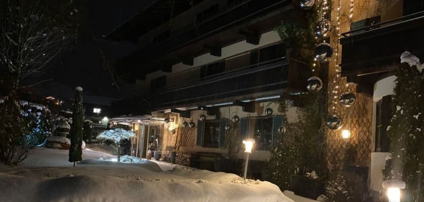 edelweiss-kitzbuhel-winter-exterior