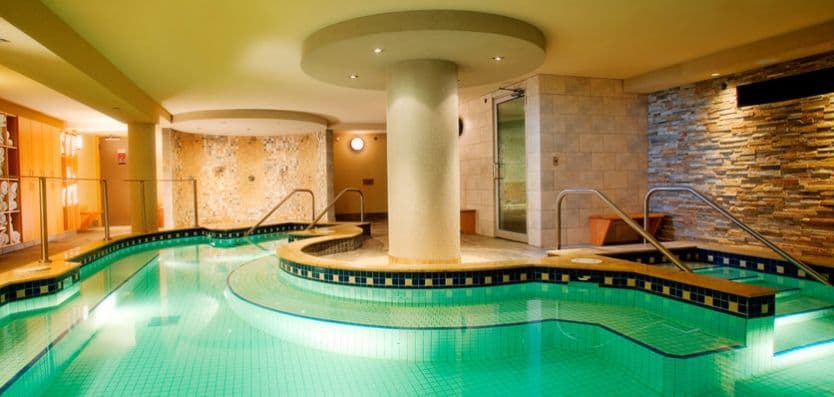 163_banff_caribou_lodge_hot_pool