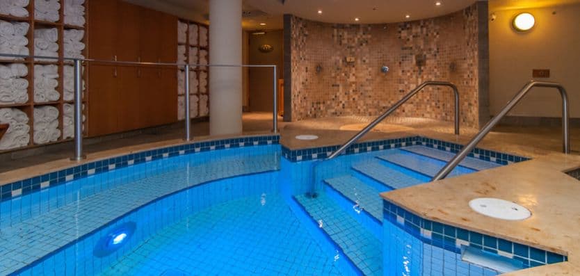 164_banff_caribou_lodge_hot_pool