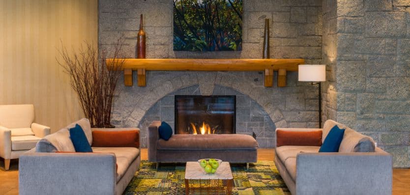crystal-lodge-whistler-lobby-lounge
