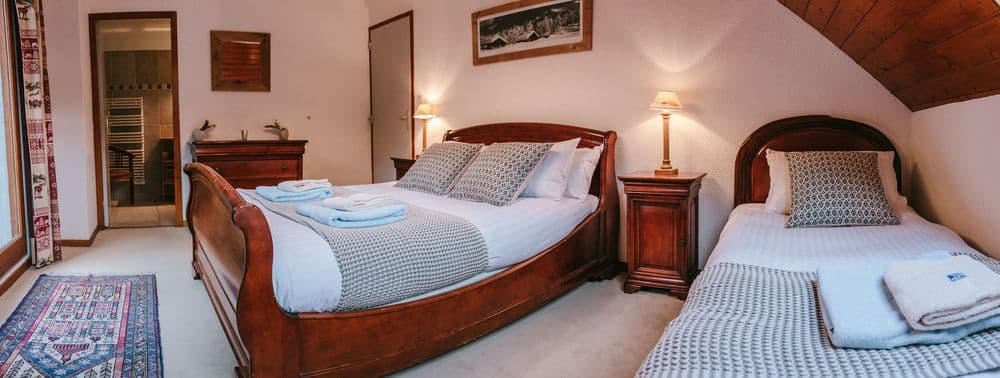 content_Bedroom_4__8_