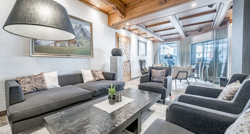 eg-lobby-bar20191121_0274