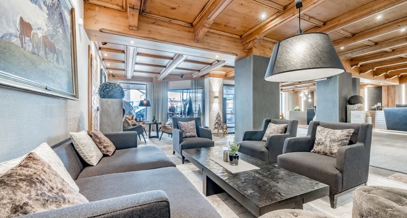 eg-lobby-bar20191121_0275