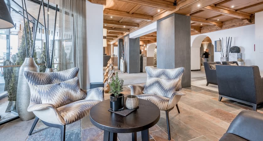 eg-lobby-bar20191121_0276