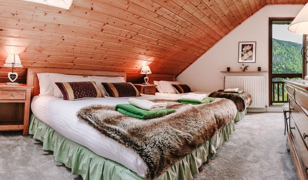 landscape_EAST_Bedroom_5__2_