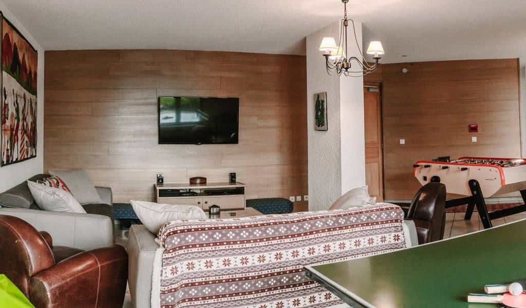 landscape_TV___Games_Room__6_