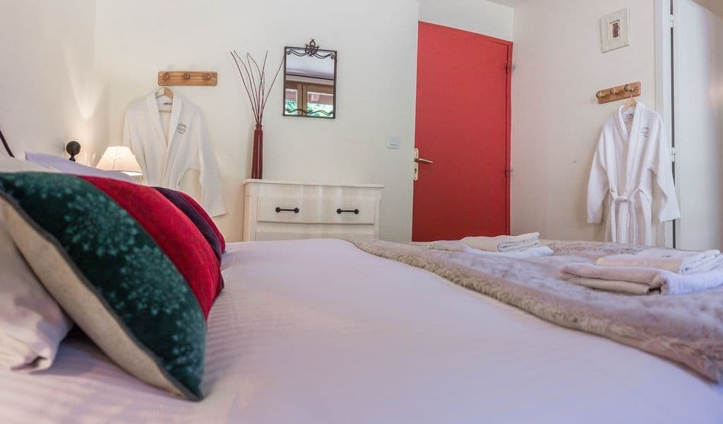 landscape_WEST_bedroom_3__15_