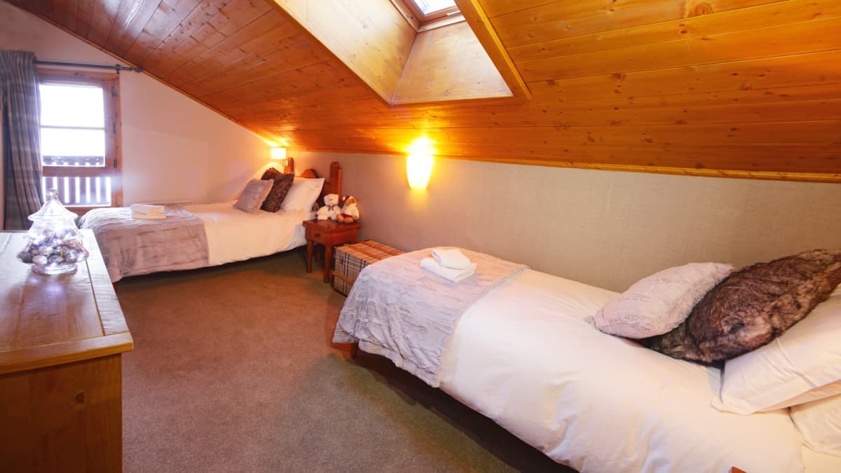 lo9ybtauuaqgqfkl4dpg