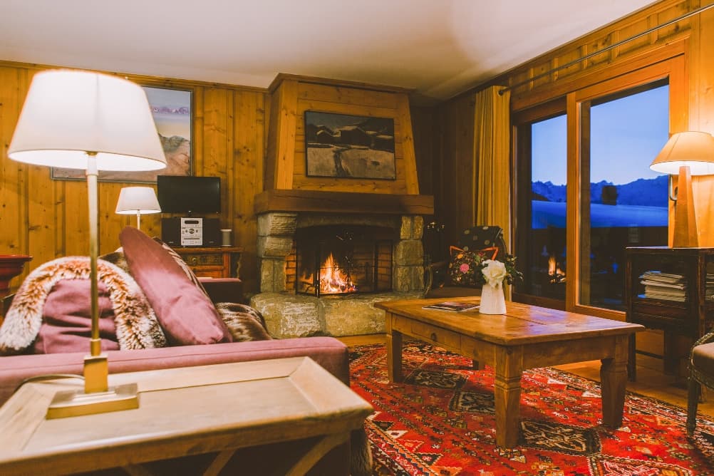 Chalet-Skye-Verbier-Living-Room-Fire-1