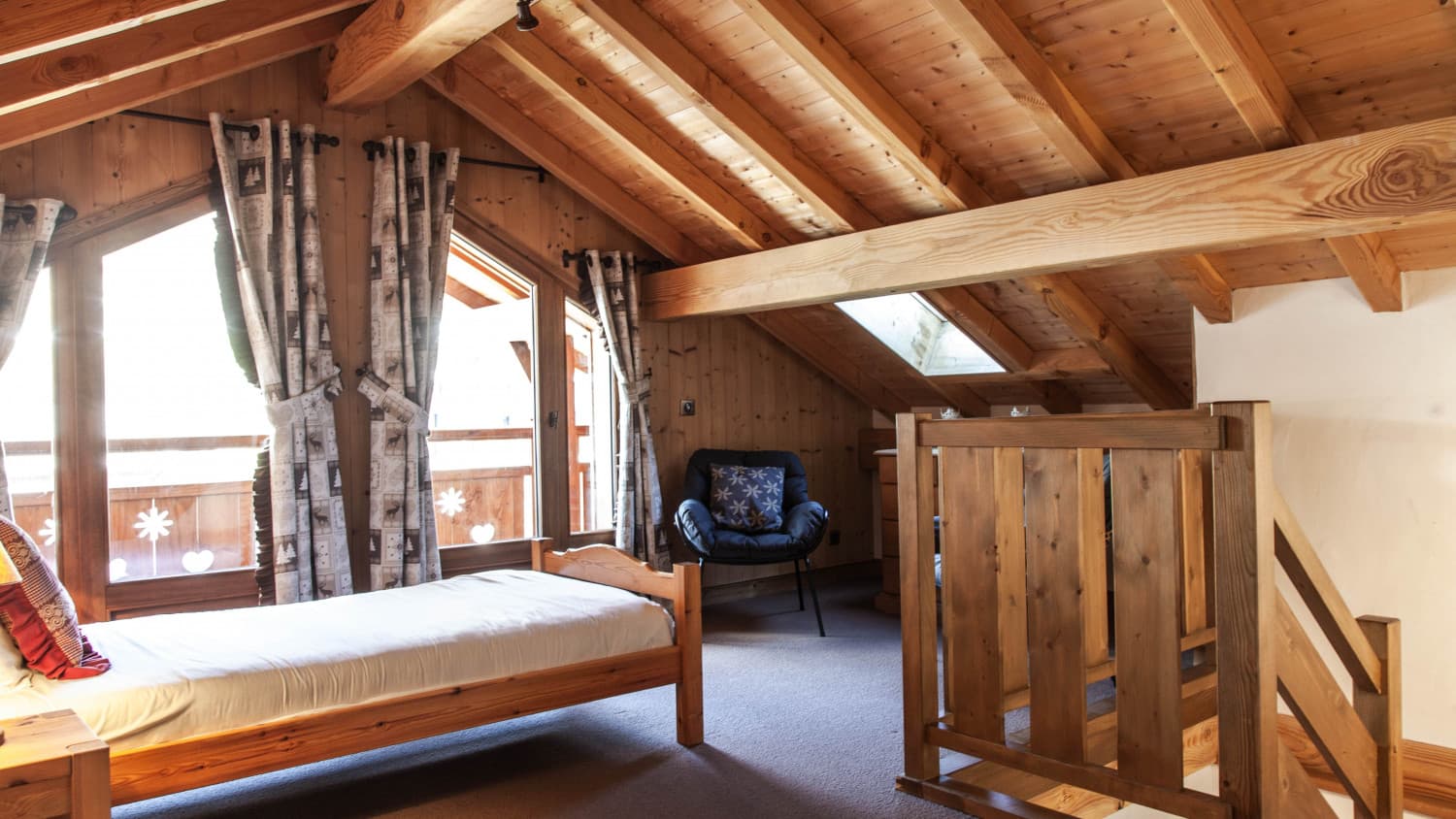 Use-IMG_6765-min-1500x844 (1)