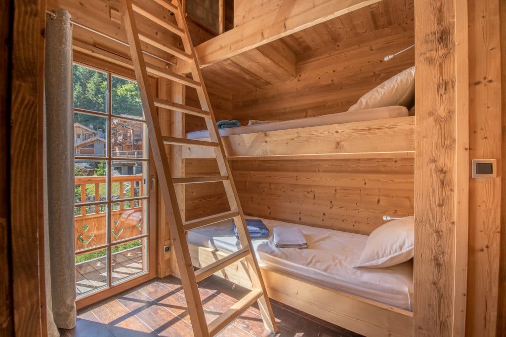 Vallat-HD-496-029-1024x683