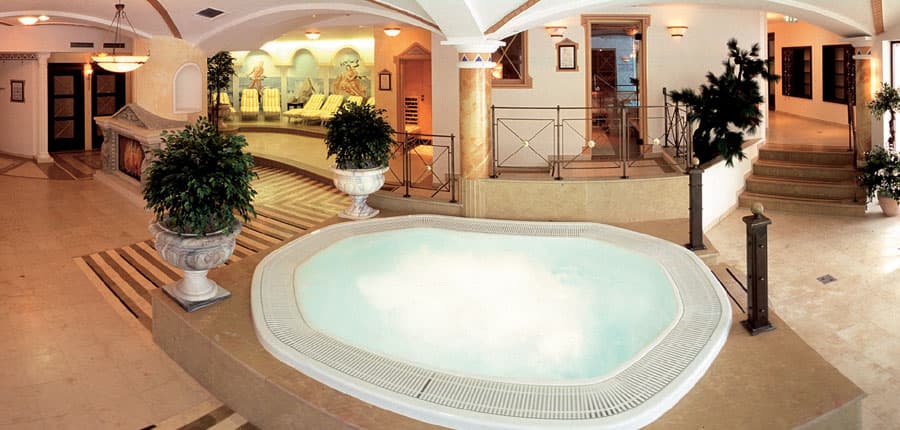 austria_mayrhofen_hotel-strass_jaquzzi