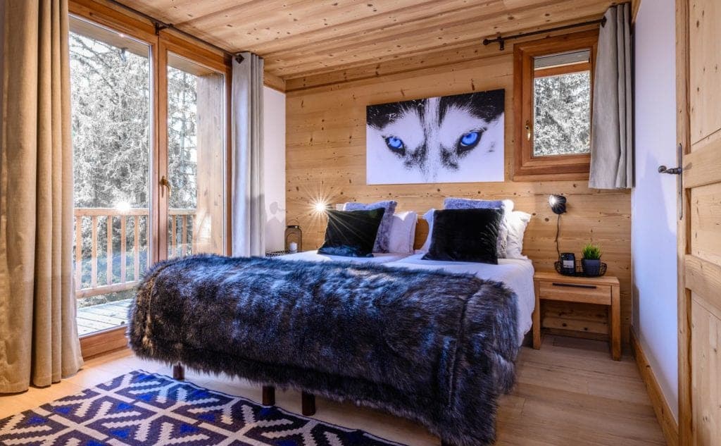bedroom_husky-1024x633
