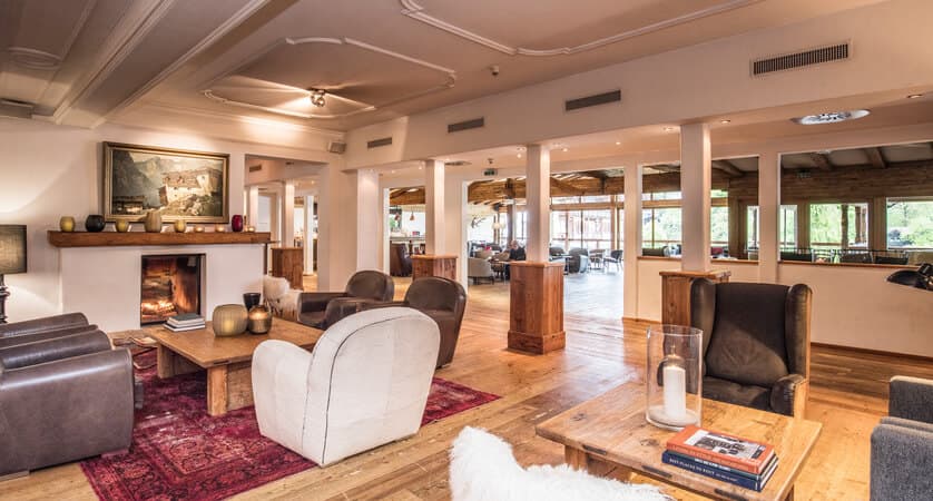 hotel-kitzhof-kitzbuhel-lobby-bar