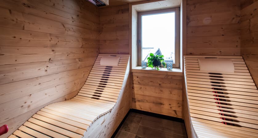 kramerwirt_infrared-cabin