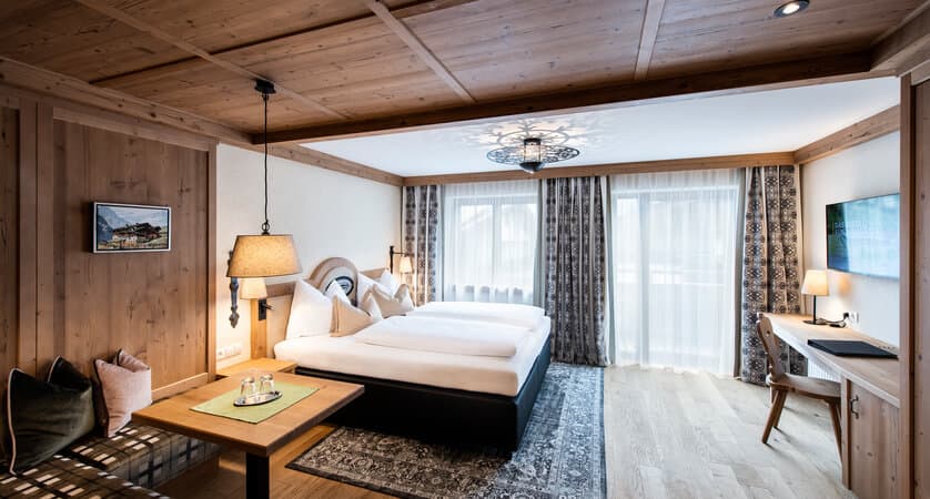 kramerwirt_superior_room1