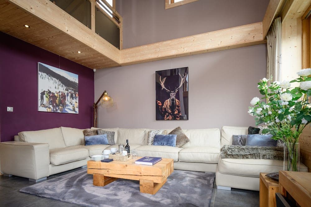 living_detail.jpg-sml