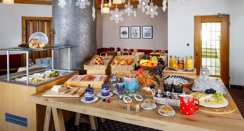 hotel-sport-klosters-breakfast