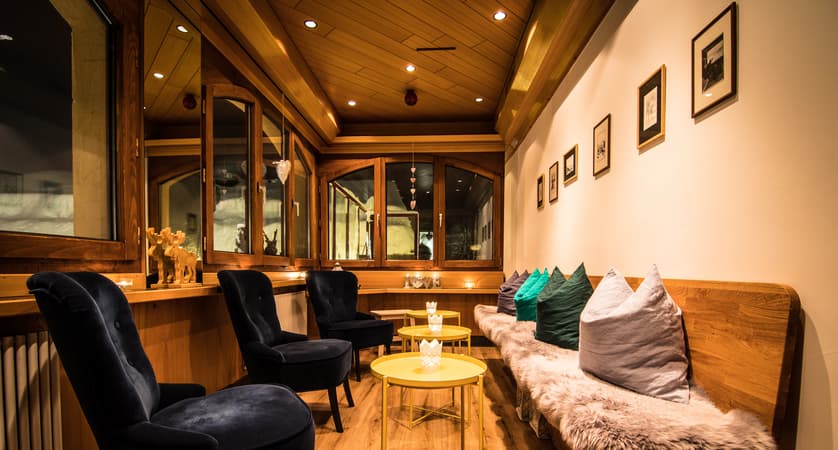 hotel_bristol_lounge_dining