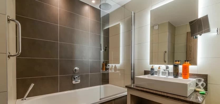 chambre_superieure_bathroom