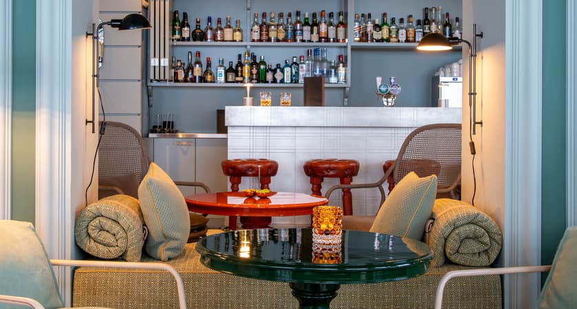 chze107-park-hotel-beau-site-bar-1907