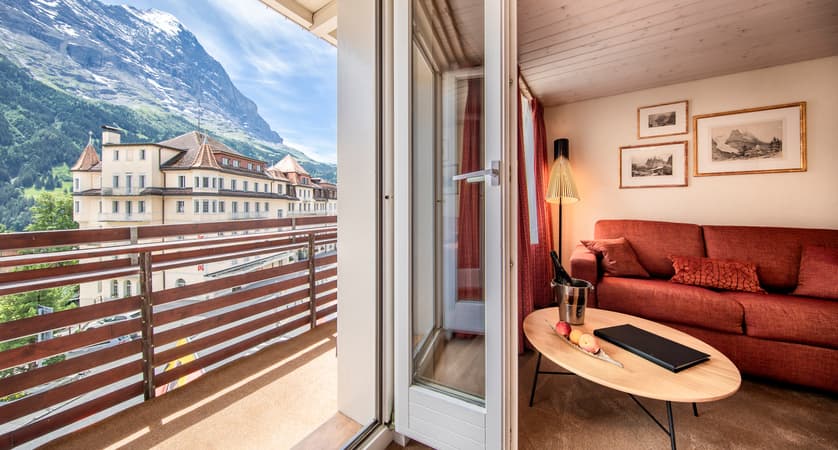 dlx-room-with-balcony-and-eiger-view-2