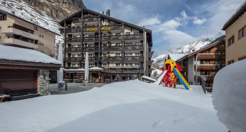 hotel-exterior-hotel-alex-zermatt