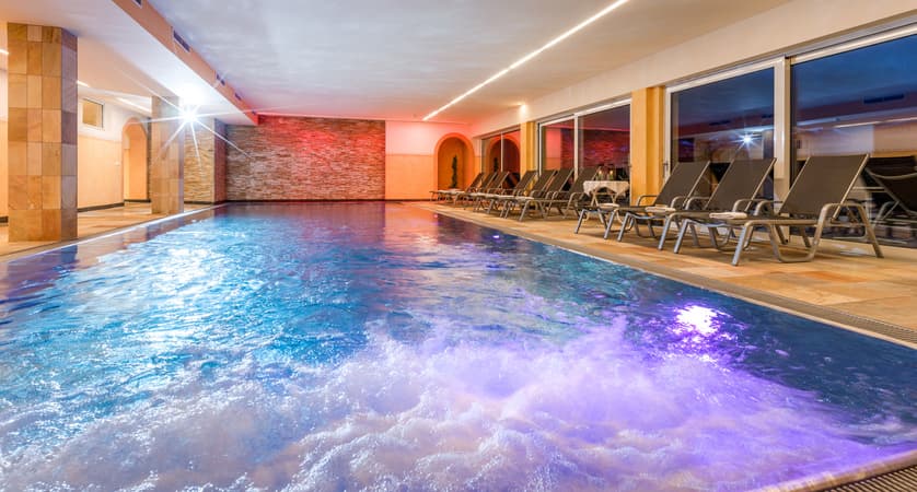 hotel_harfenwirt_pool-3 (1)