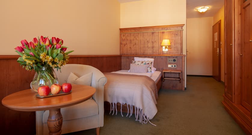 hotel_sonnschein_single_room