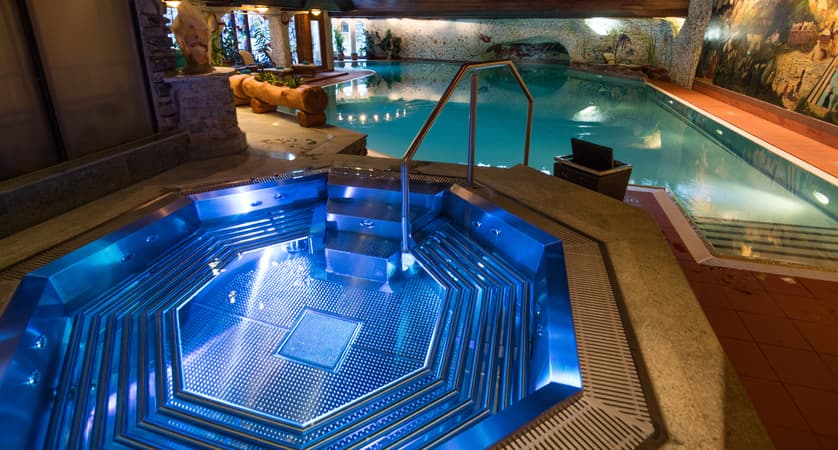 indoor-pool-hotel-alex-zermatt